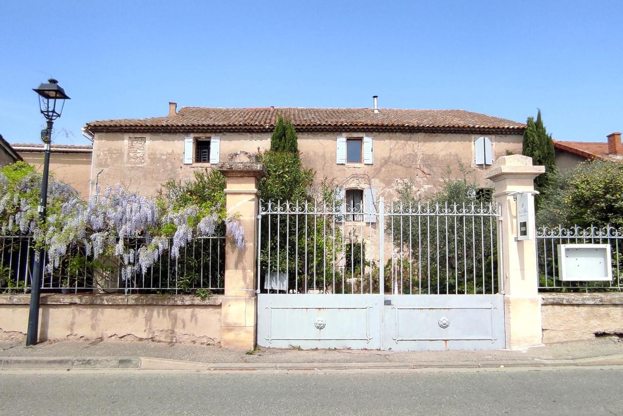 Mas D'Alaure B&B Verquieres Buitenkant foto