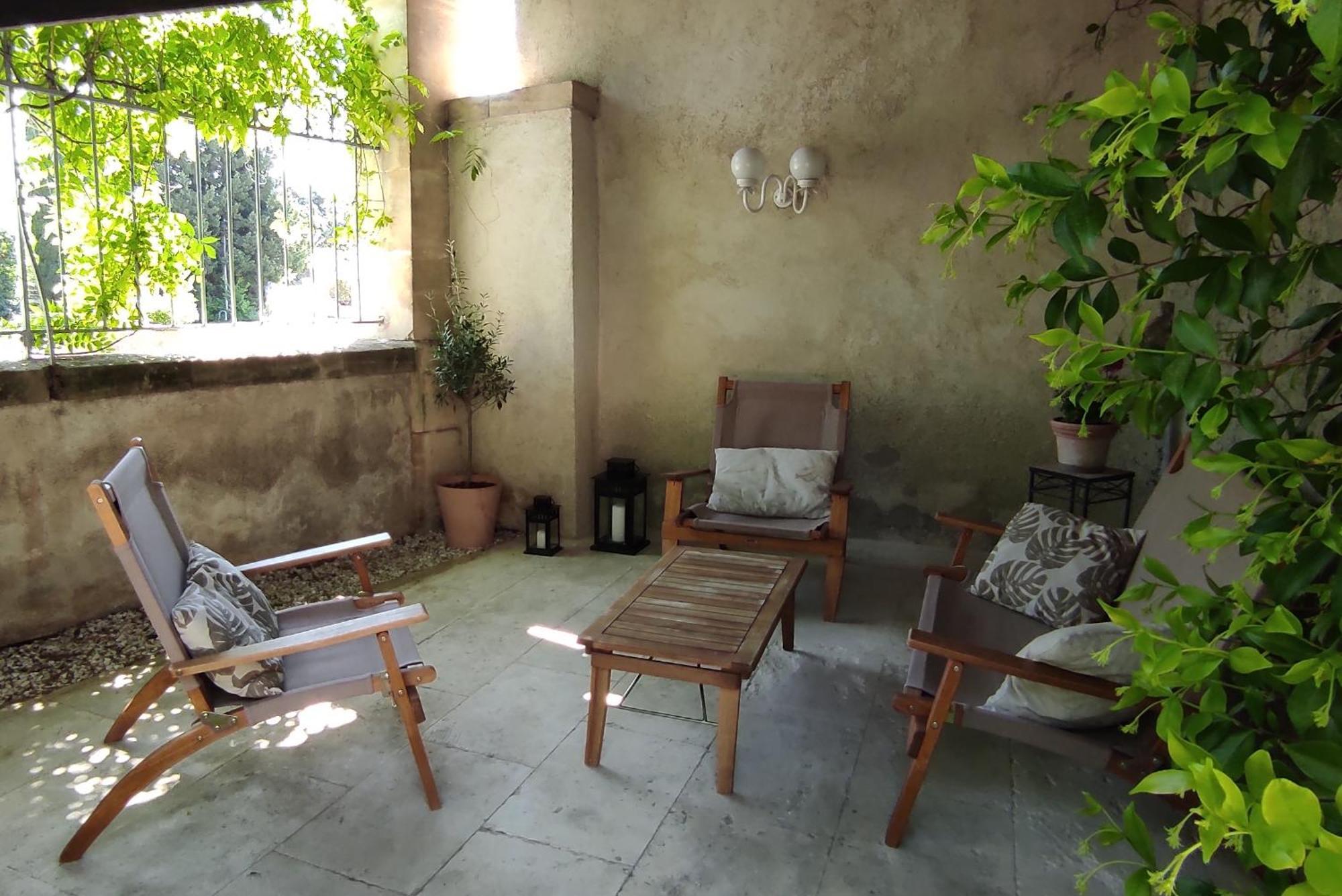 Mas D'Alaure B&B Verquieres Buitenkant foto