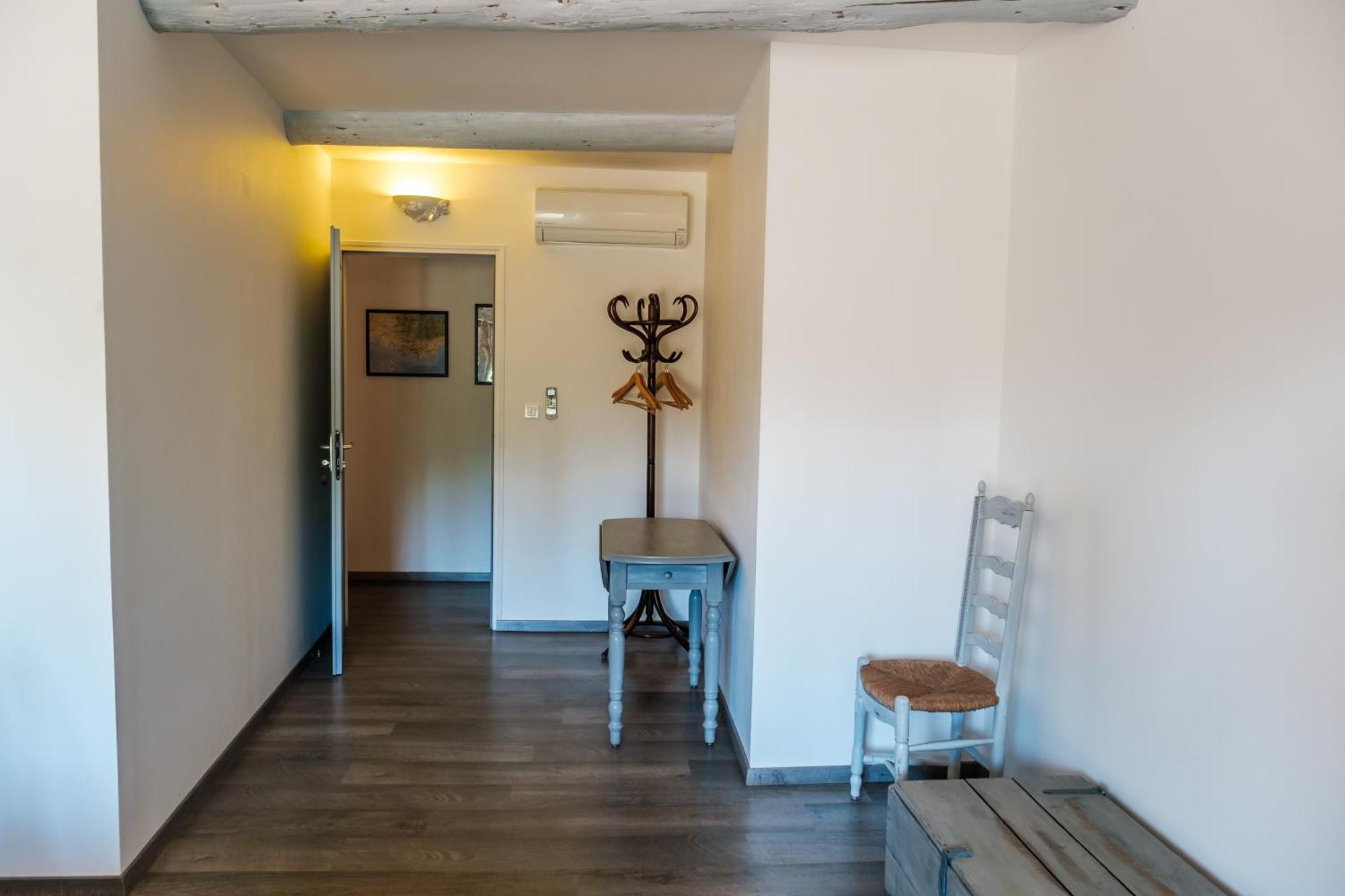 Mas D'Alaure B&B Verquieres Buitenkant foto