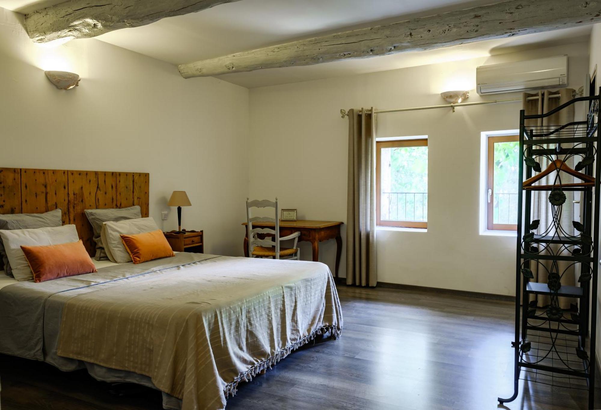 Mas D'Alaure B&B Verquieres Buitenkant foto